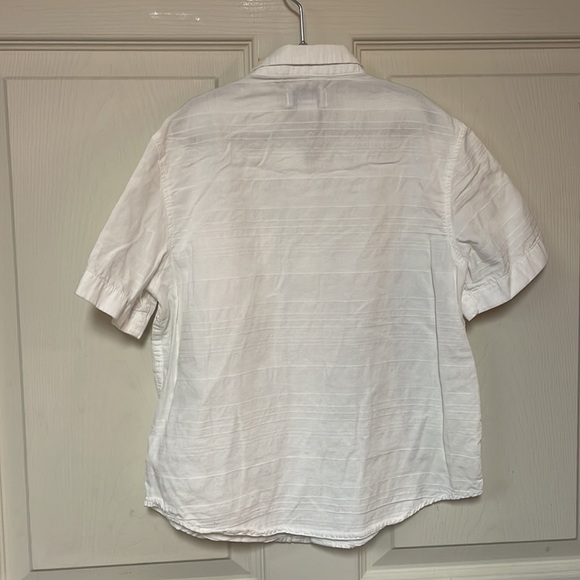 White short sleeve Old Navy shirt and chambray striped Carter’s shorts. - Picture 6 of 7